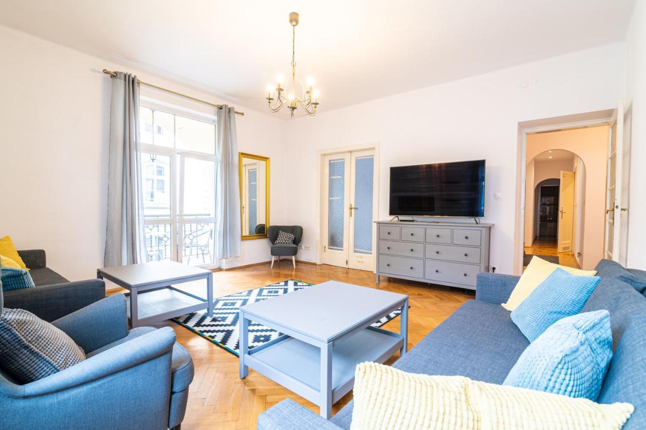 Trip Apartments คราคูฟ ภายนอก รูปภาพ