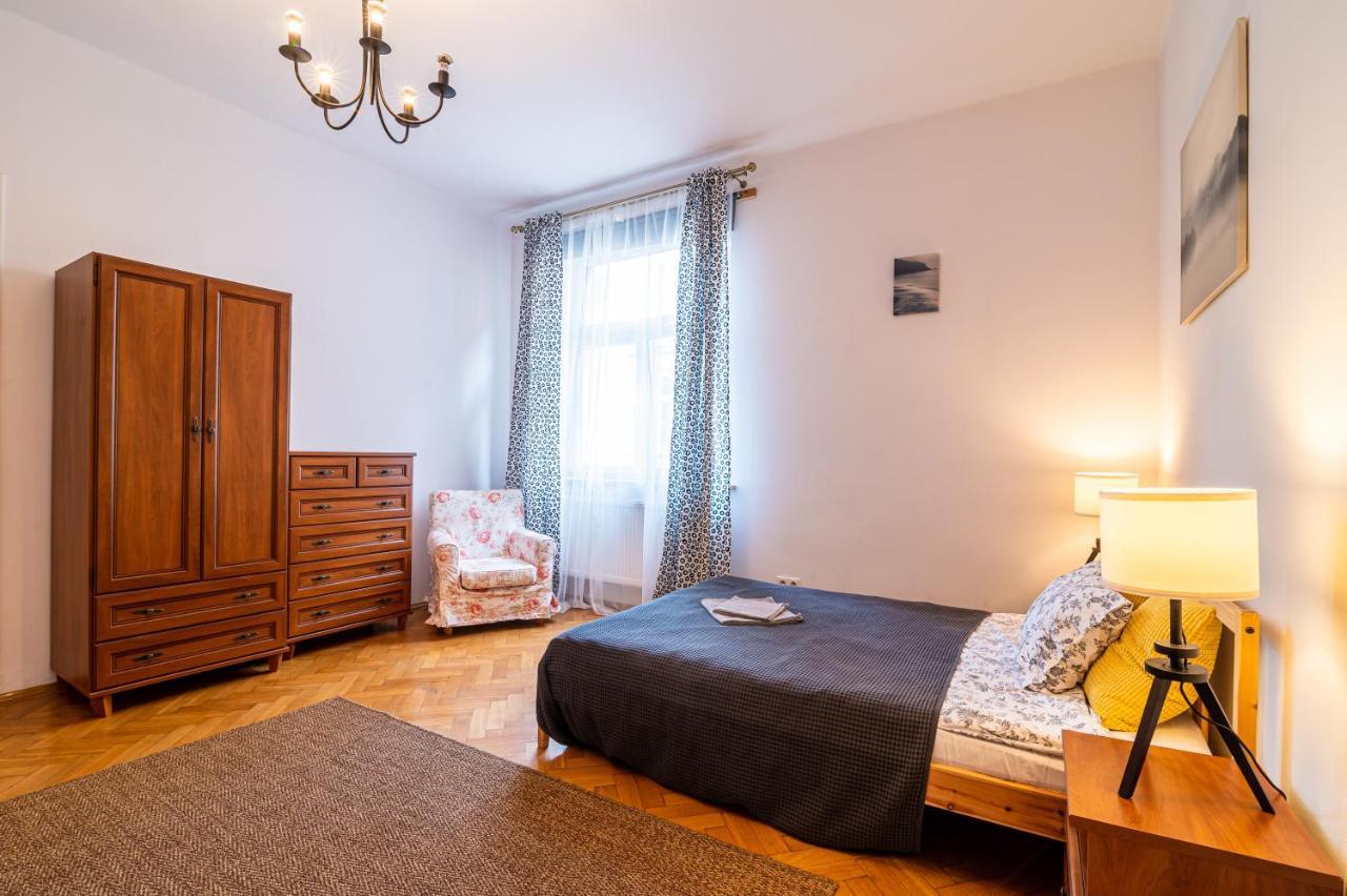Trip Apartments คราคูฟ ภายนอก รูปภาพ