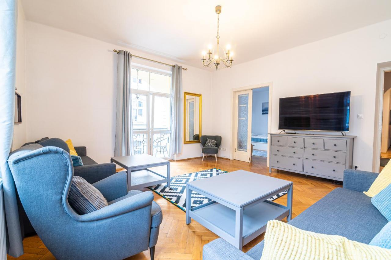 Trip Apartments คราคูฟ ภายนอก รูปภาพ