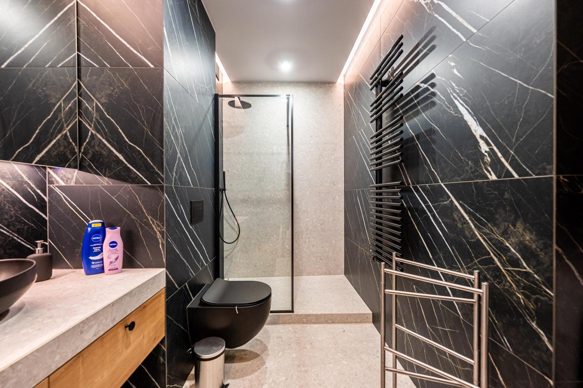 Trip Apartments คราคูฟ ภายนอก รูปภาพ