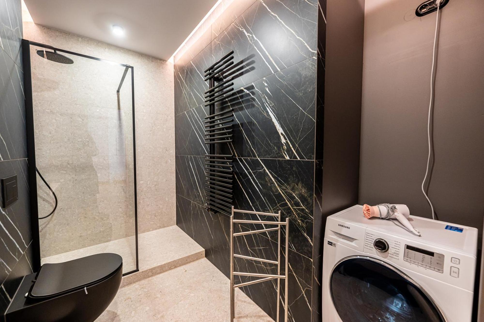 Trip Apartments คราคูฟ ภายนอก รูปภาพ