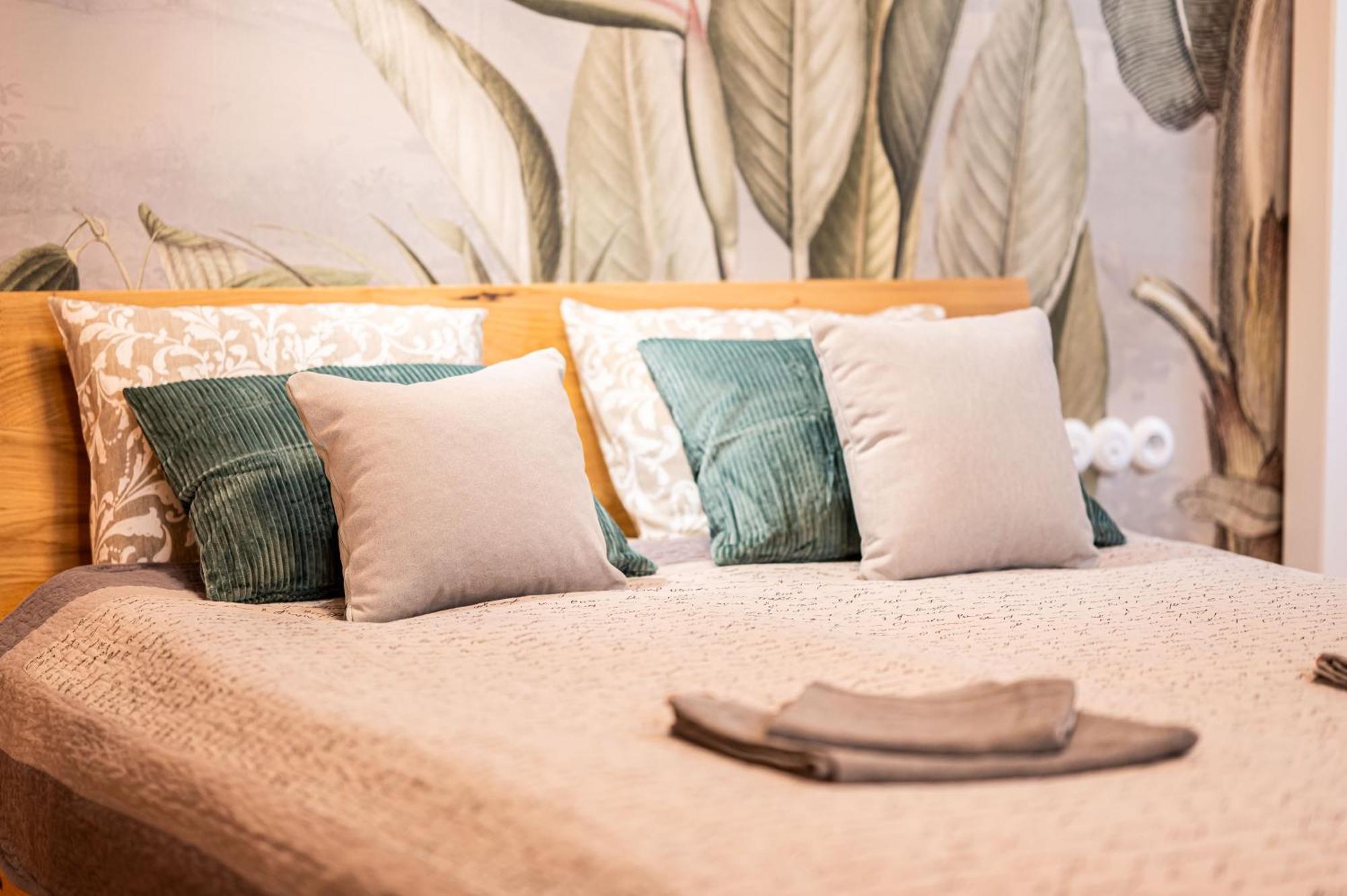 Trip Apartments คราคูฟ ภายนอก รูปภาพ