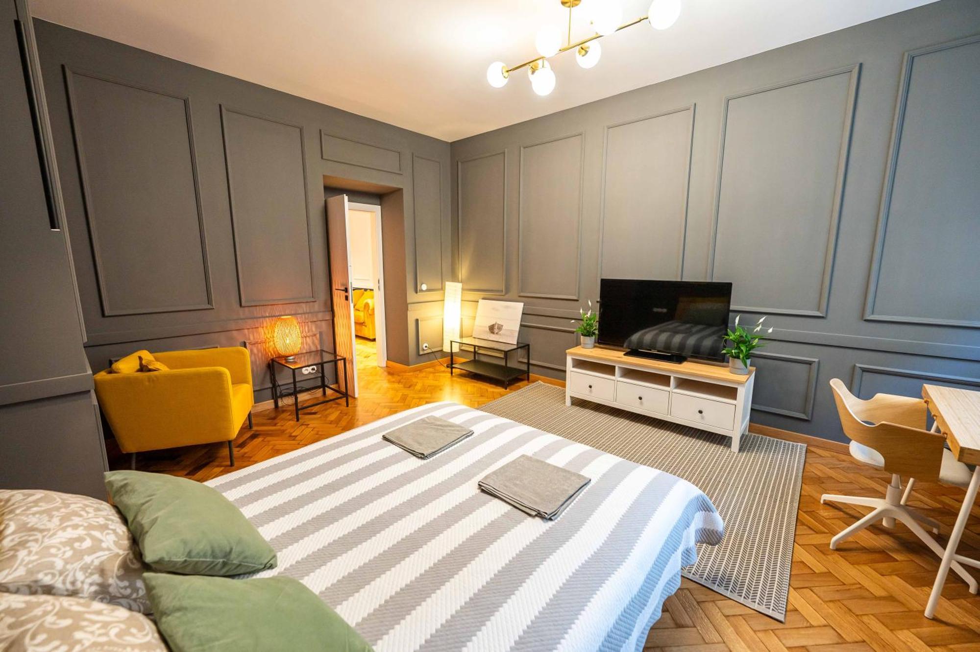 Trip Apartments คราคูฟ ภายนอก รูปภาพ