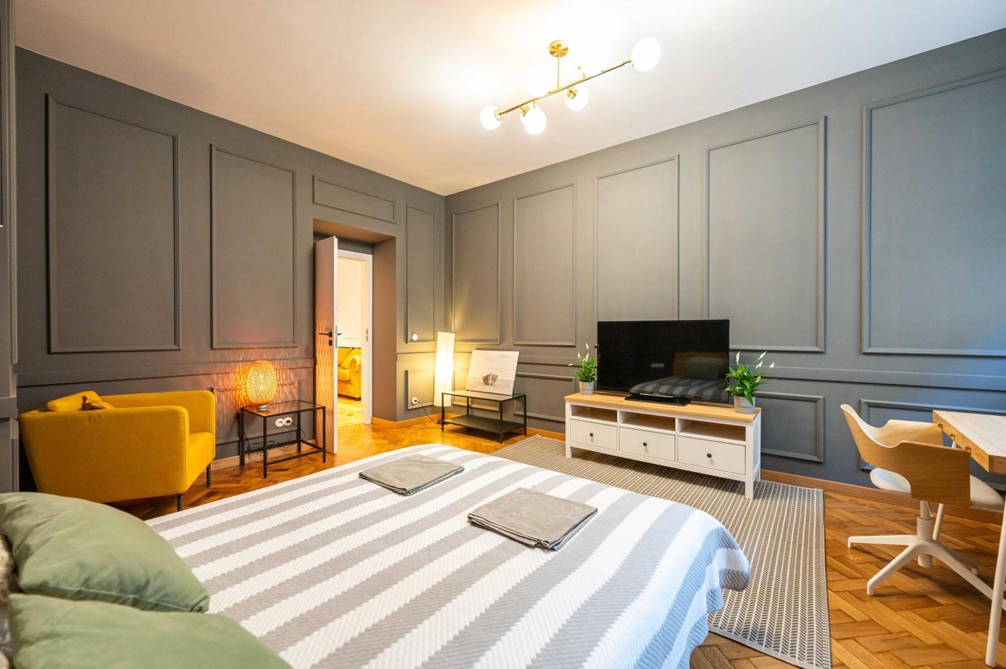 Trip Apartments คราคูฟ ภายนอก รูปภาพ