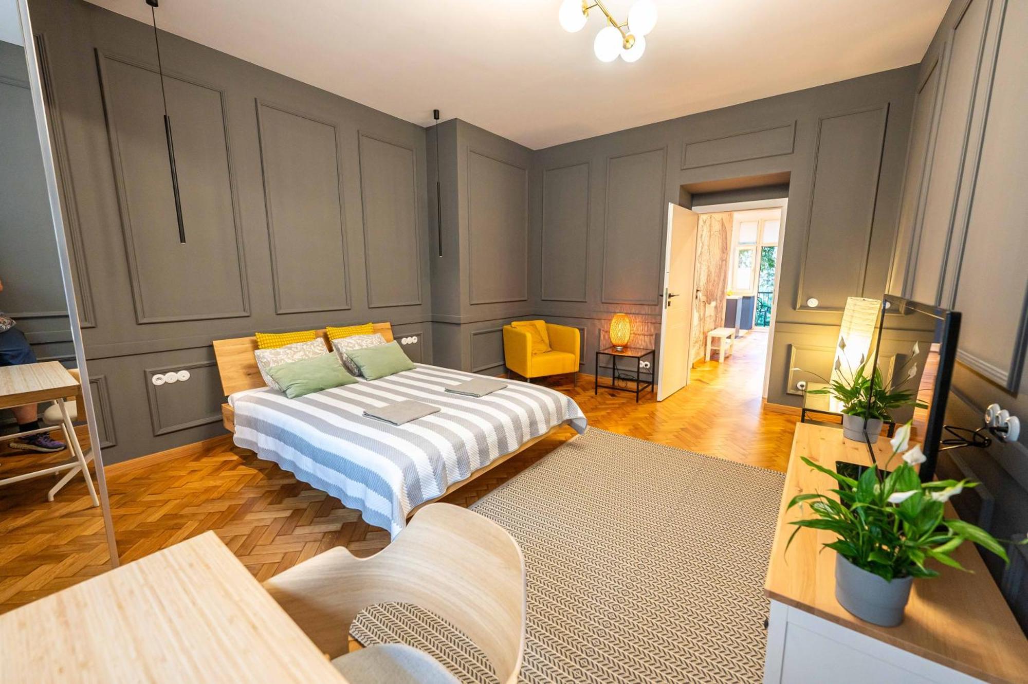 Trip Apartments คราคูฟ ภายนอก รูปภาพ